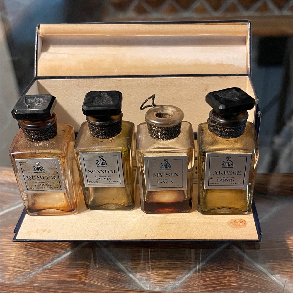 Lanvin Parfums Miniature Set - Picture 6 of 11